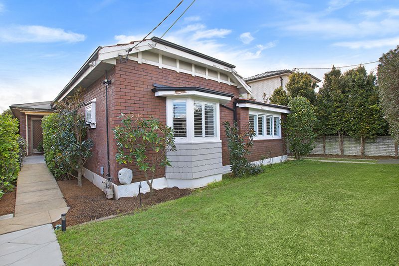 20 Russell Street, Russell Lea NSW 2046, Image 0
