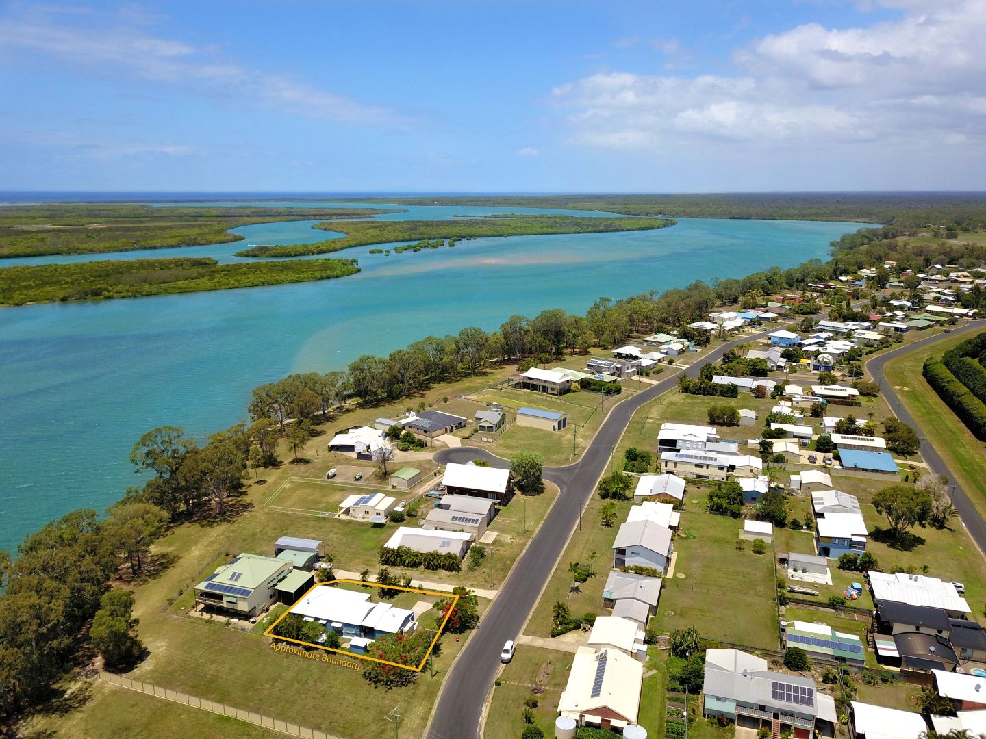 11 Island View Drive, Winfield Property History & Address Research