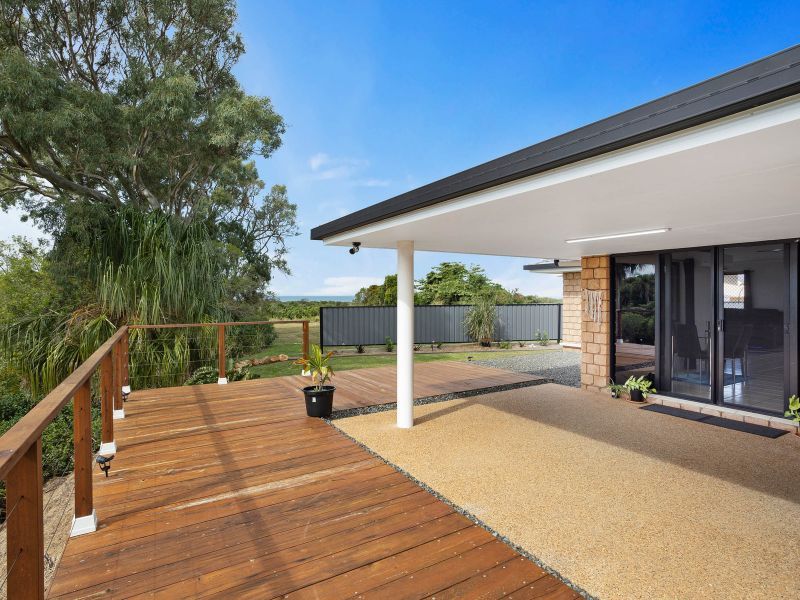 3 bedrooms House in 27 Macaulay Way PACIFIC HEIGHTS QLD, 4703