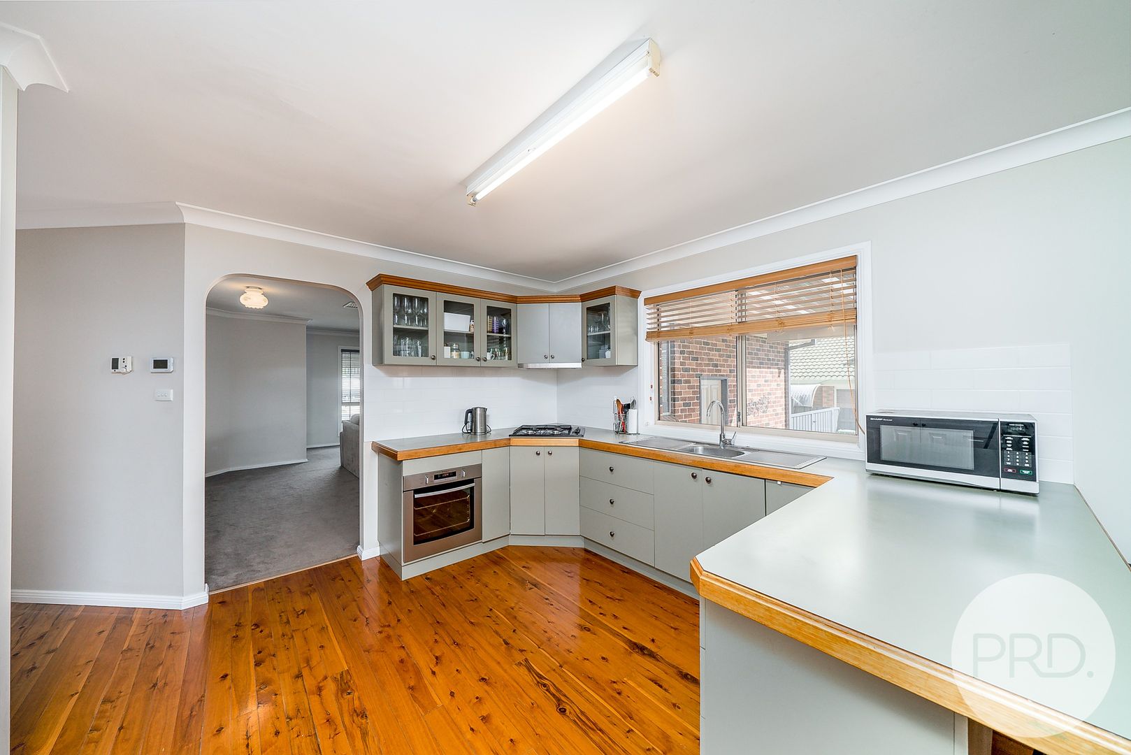 5 Nara Place, Glenfield Park NSW 2650, Image 1