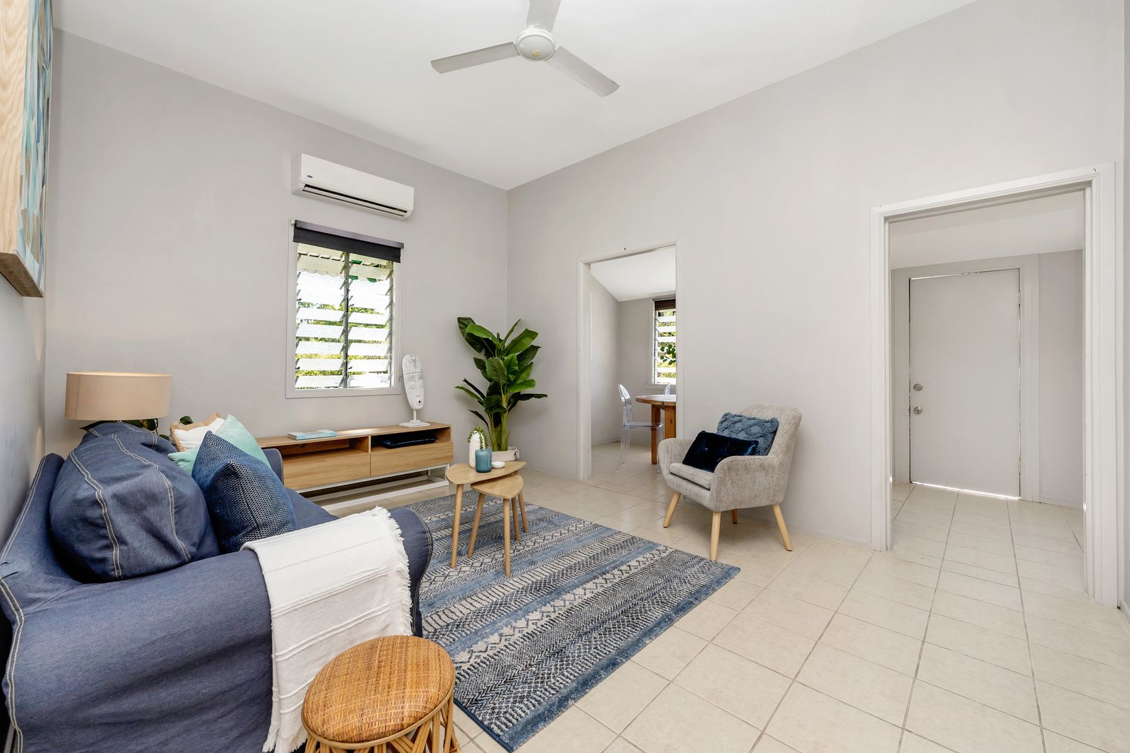 28 Clarendon Street, Hyde Park QLD 4812, Image 1