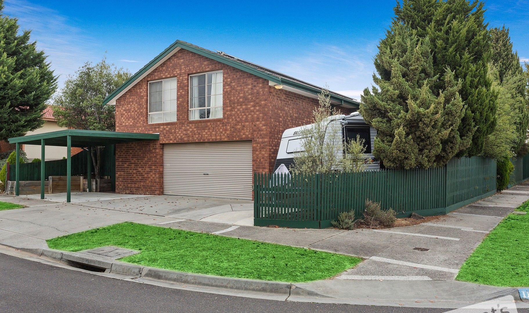4 bedrooms House in 11 Ashley Close NARRE WARREN VIC, 3805