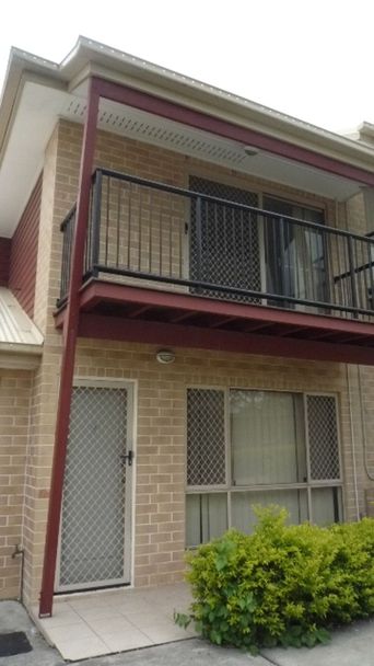 2 bedrooms Townhouse in 4/25 Law Street REDBANK QLD, 4301