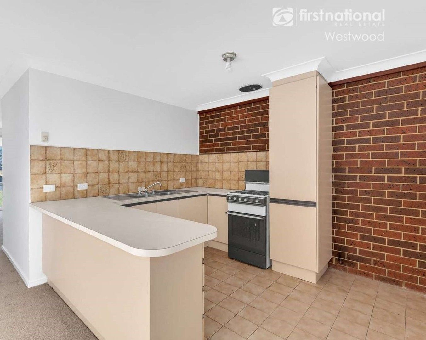 2 bedrooms Apartment / Unit / Flat in 2/146 Mossfiel Drive HOPPERS CROSSING VIC, 3029