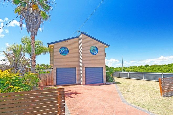 Picture of 3 Mirrawena Avenue, BANGALEE QLD 4703