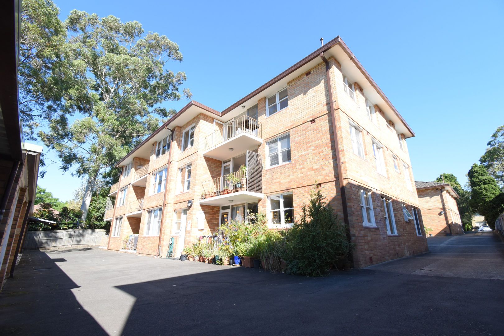 18/101103 Burns Bay Road, Lane Cove Property History & Address