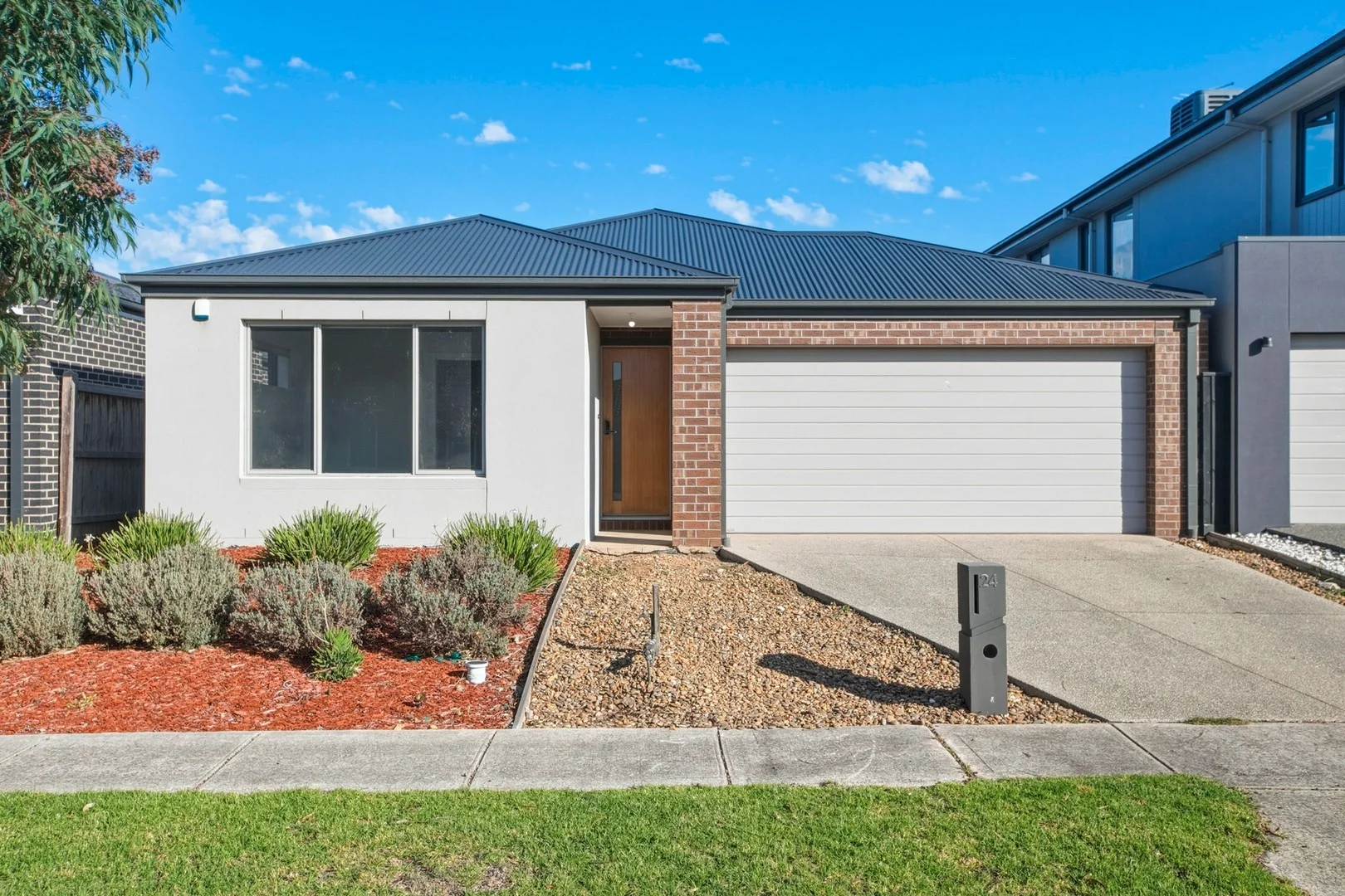 24 Sorrenberg Street, Point Cook VIC 3030