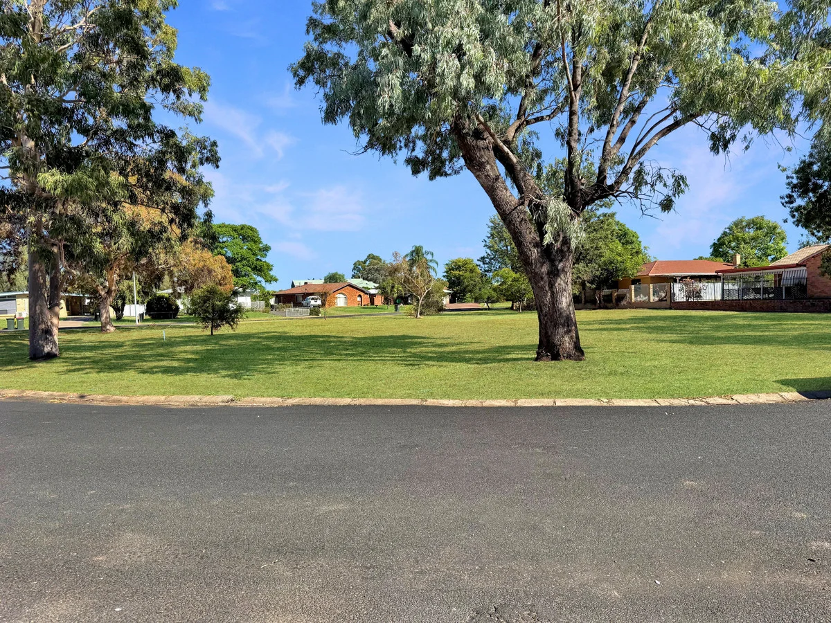 Additional image 15 of 2 Acacia Crescent, Moree NSW 2400