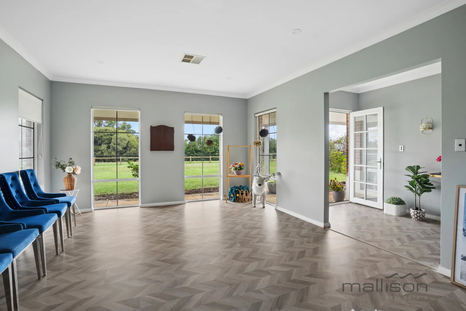 Additional image 3 of 39 Holstein Court, Oakford WA 6121