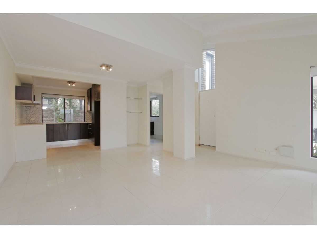 6/1 Macleod Road, Applecross WA 6153 Townhouse For Rent Domain