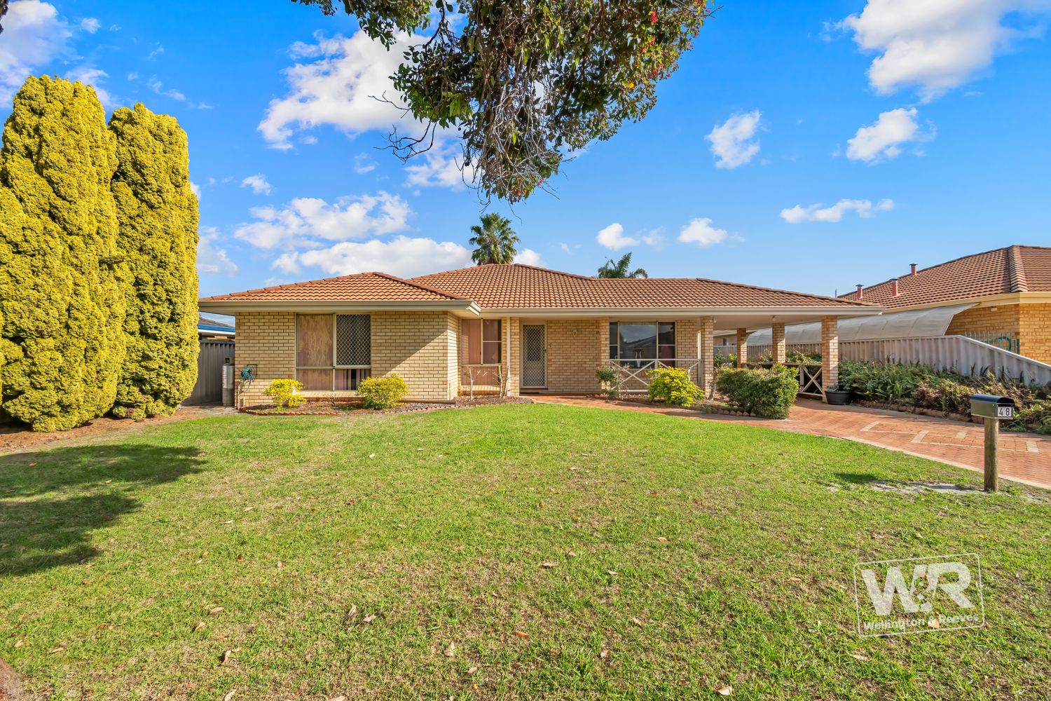 48 Granada Crescent, Orana WA 6330, Image 2