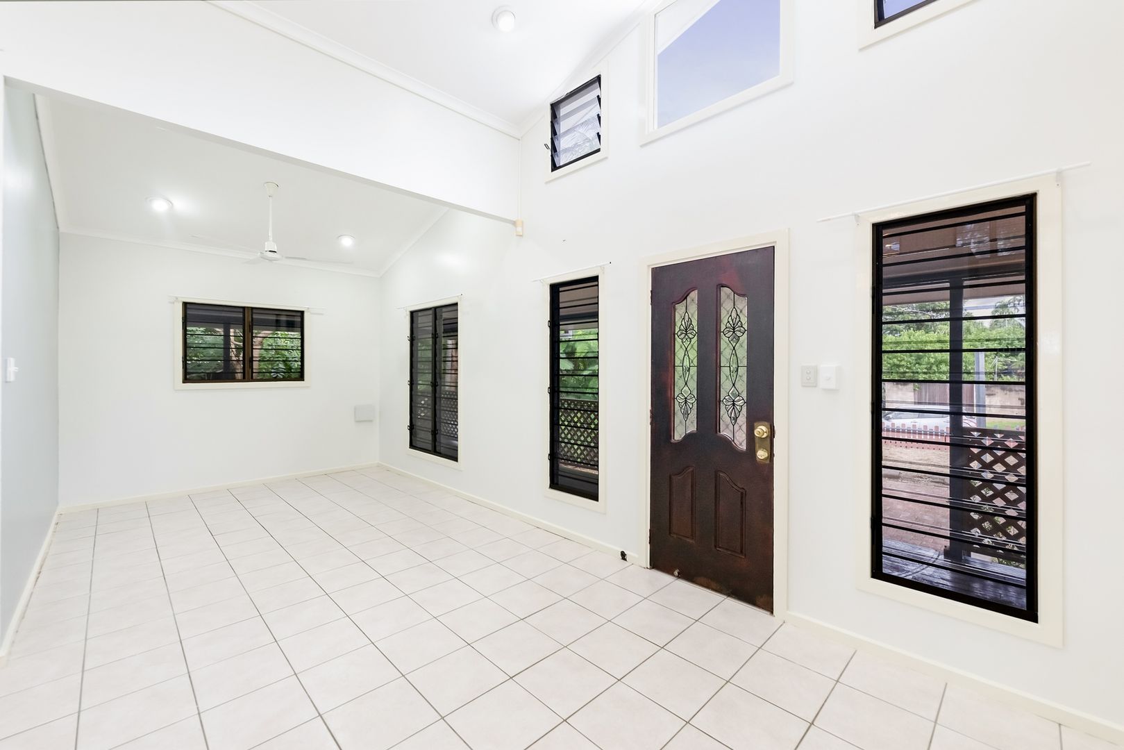 2 Goshawk Court, Leanyer NT 0812, Image 1