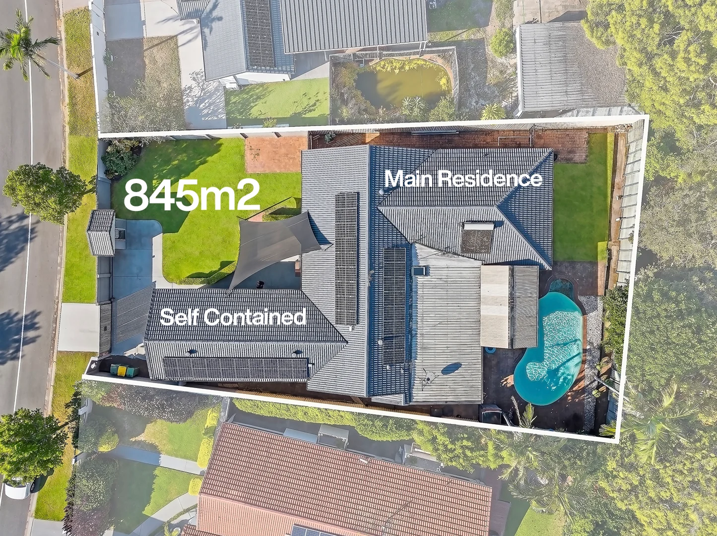 110 Barrier Reef Drive, Mermaid Waters QLD 4218