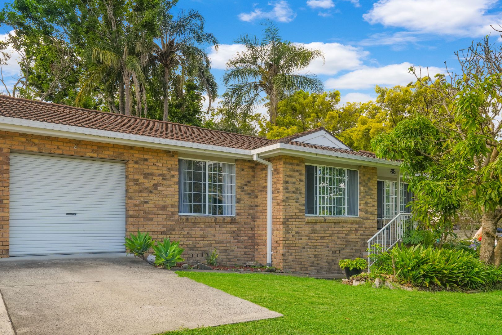 2/56 Patrick Crescent, Saratoga NSW 2251, Image 1