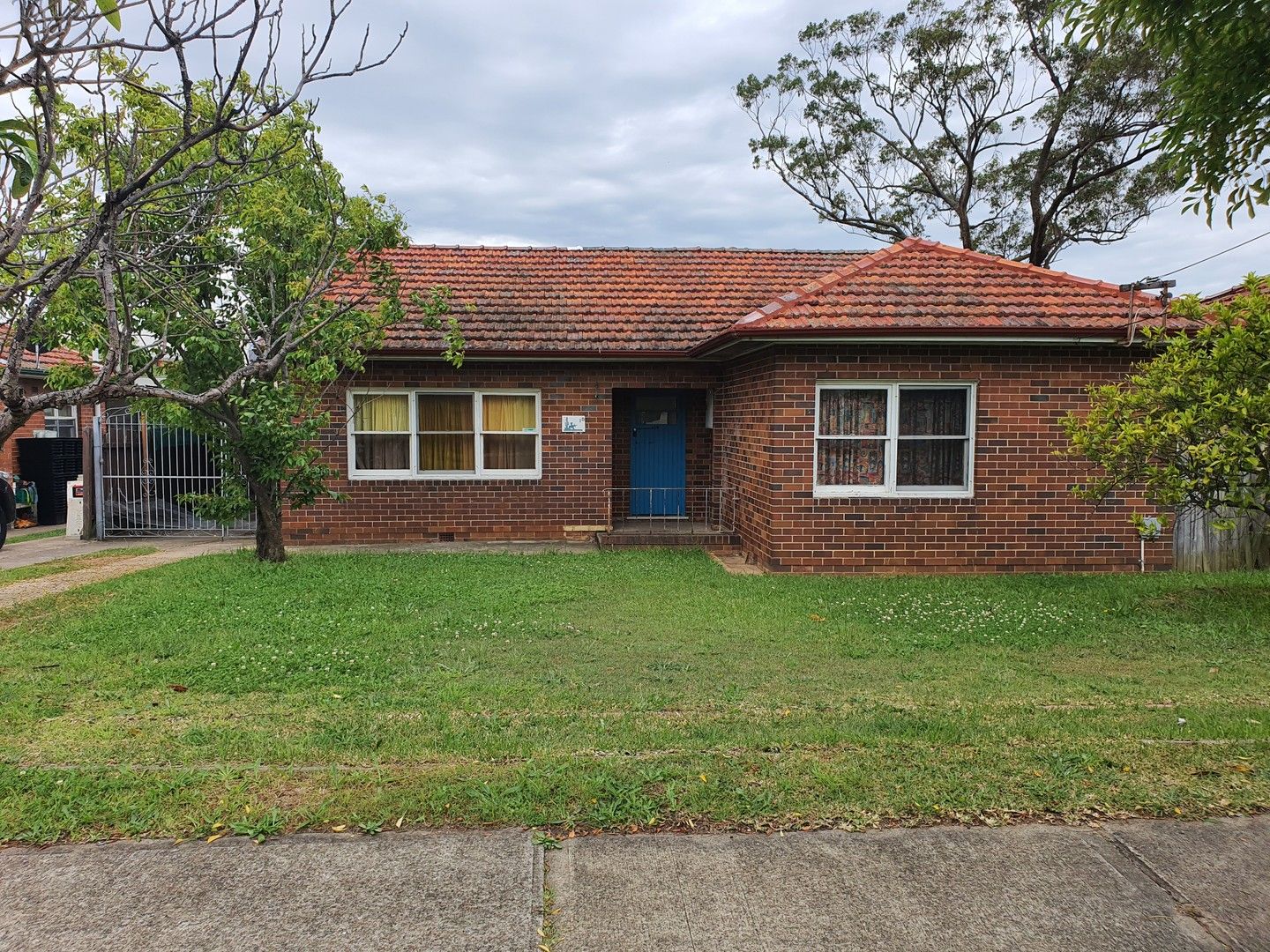 3 bedrooms House in 10 Gooreen Street LIDCOMBE NSW, 2141