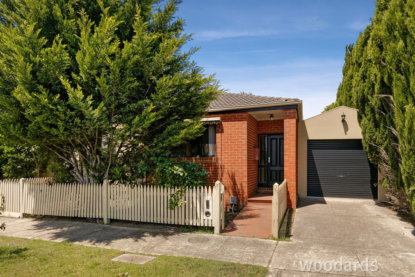 2 bedrooms Apartment / Unit / Flat in 3/2 Chauvel Street BENTLEIGH EAST VIC, 3165