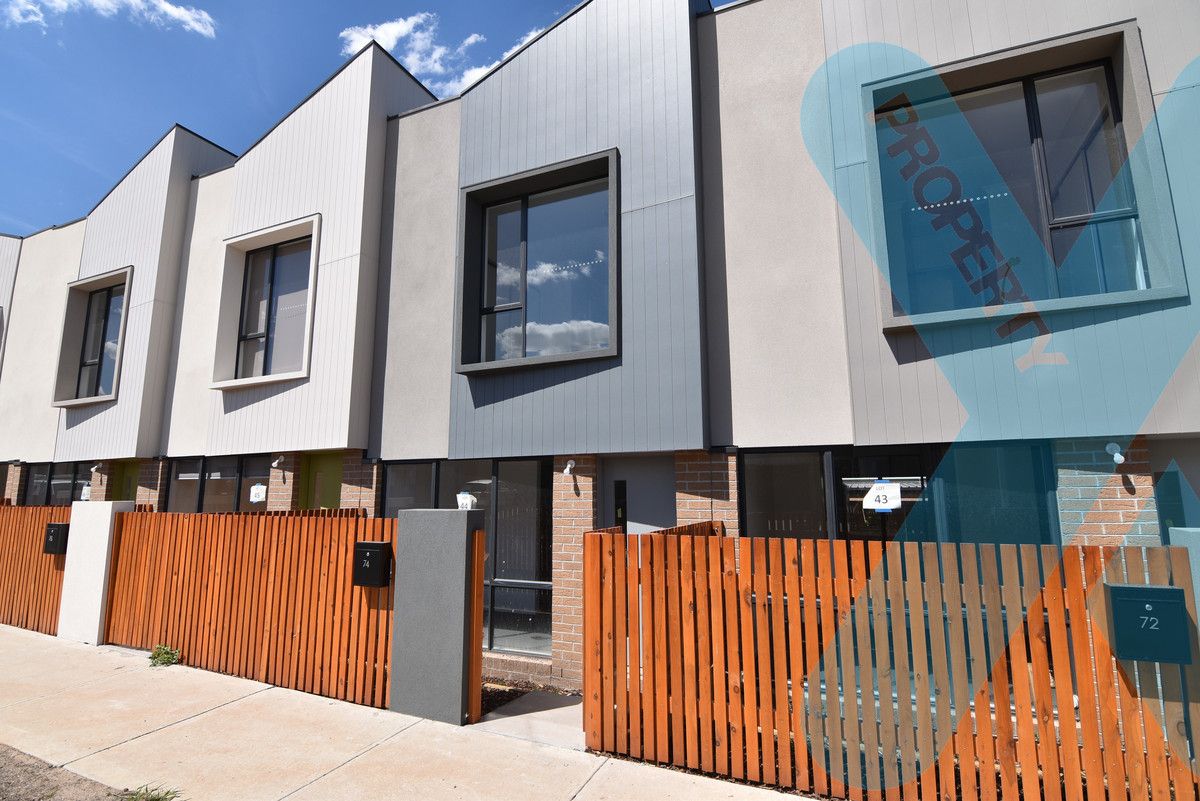 2 bedrooms Townhouse in 72 Queen Circuit SUNSHINE VIC, 3020