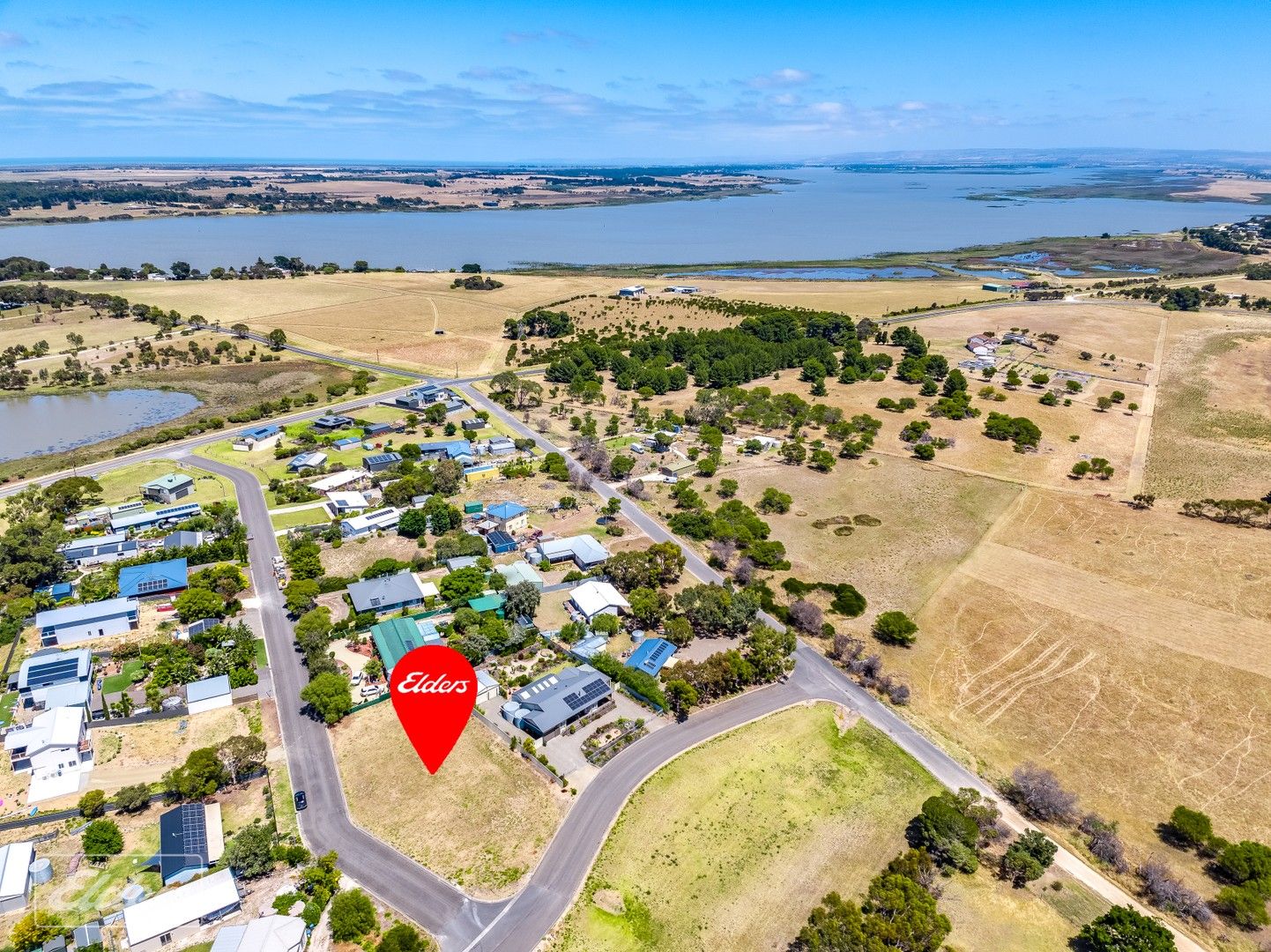 17 Gilbert Street, Clayton Bay SA 5256, Image 1