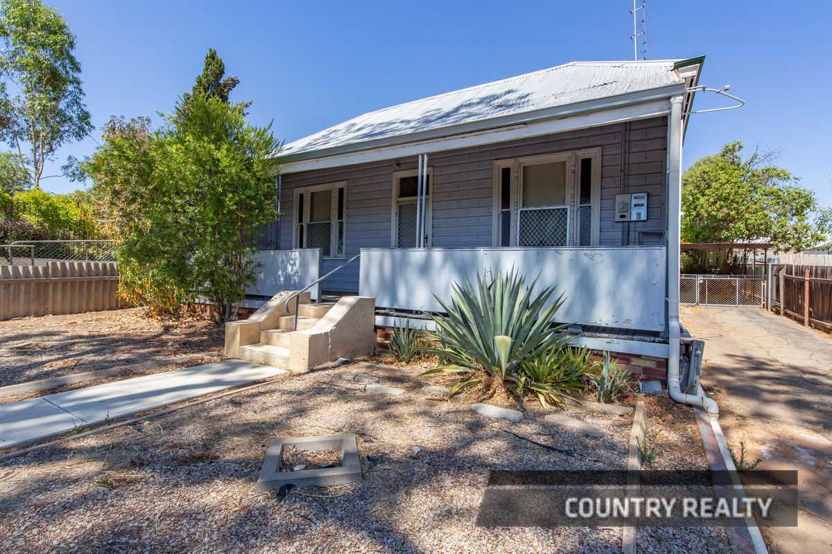 2 bedrooms House in 65 Chidlow Street NORTHAM WA, 6401