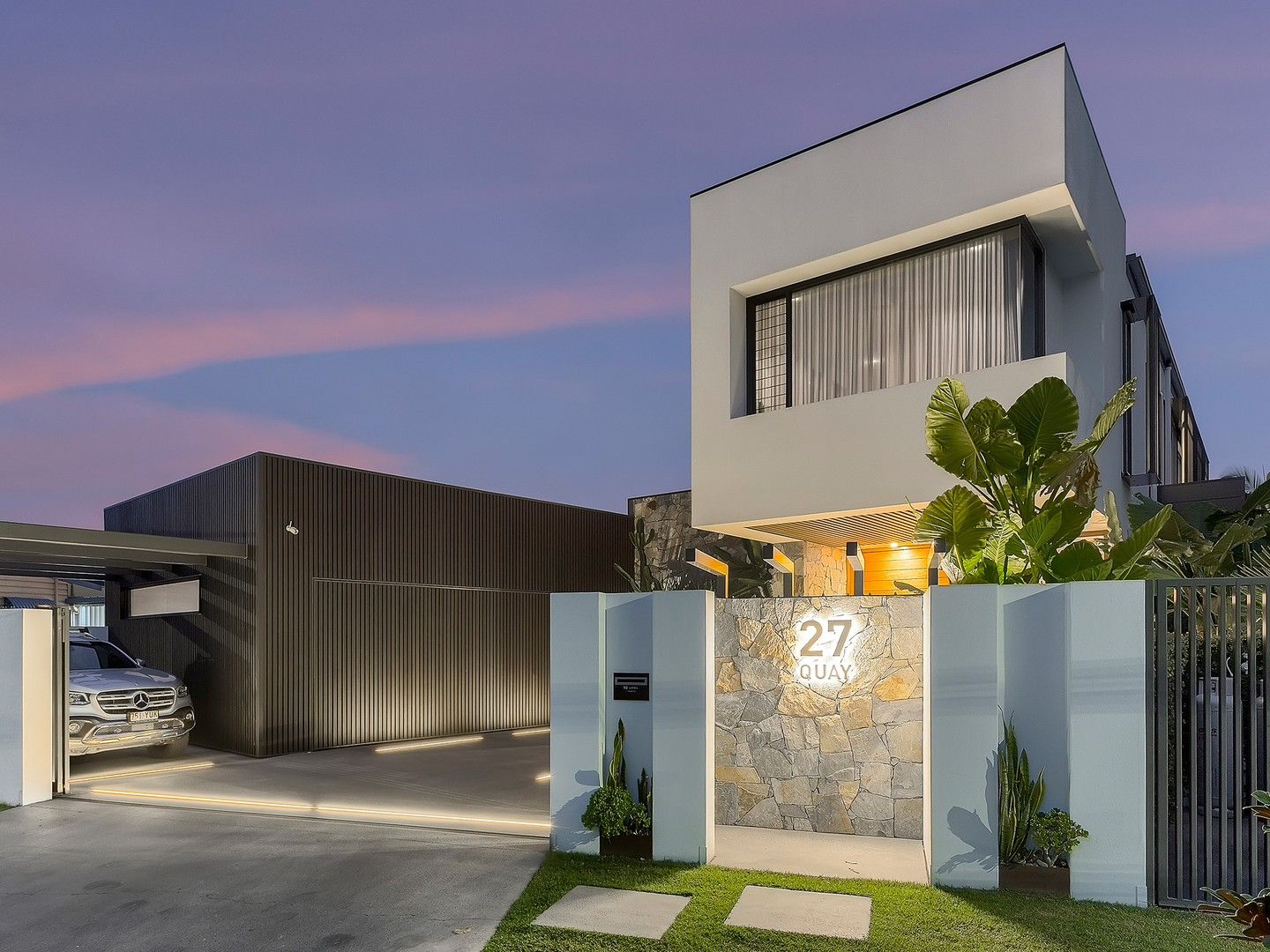 4 bedrooms House in 27 Quay Street BULIMBA QLD, 4171