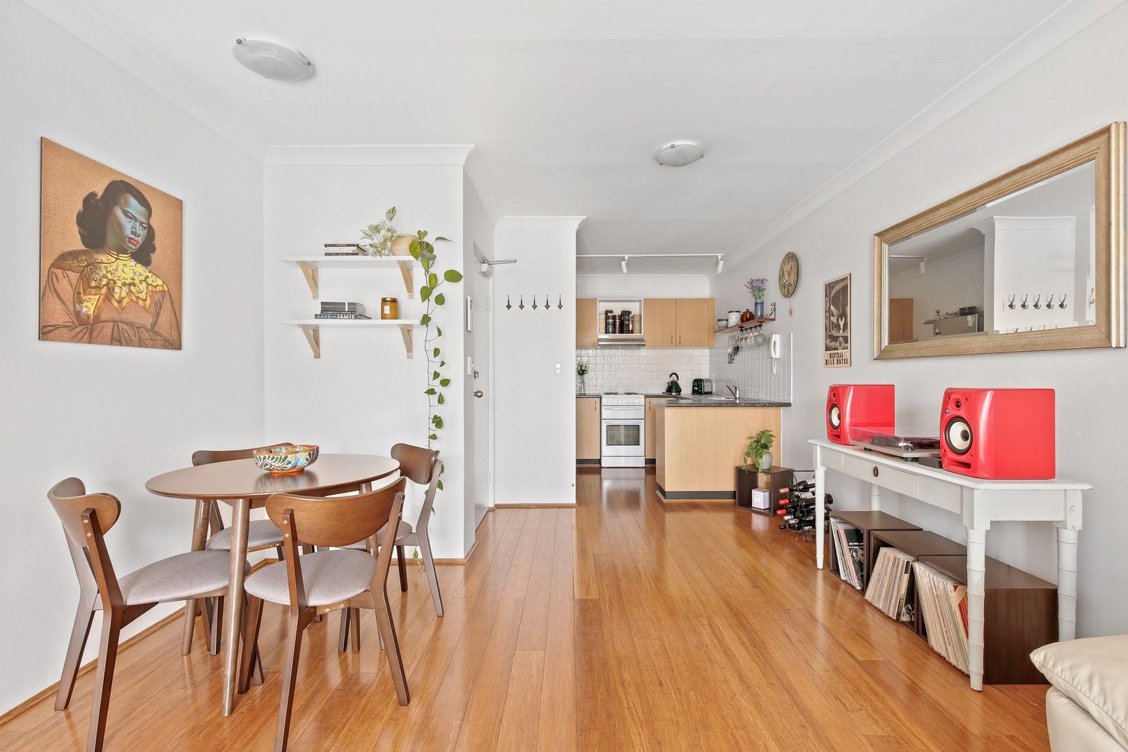 1 bedrooms Apartment / Unit / Flat in 13/69-73 Myrtle Street CHIPPENDALE NSW, 2008