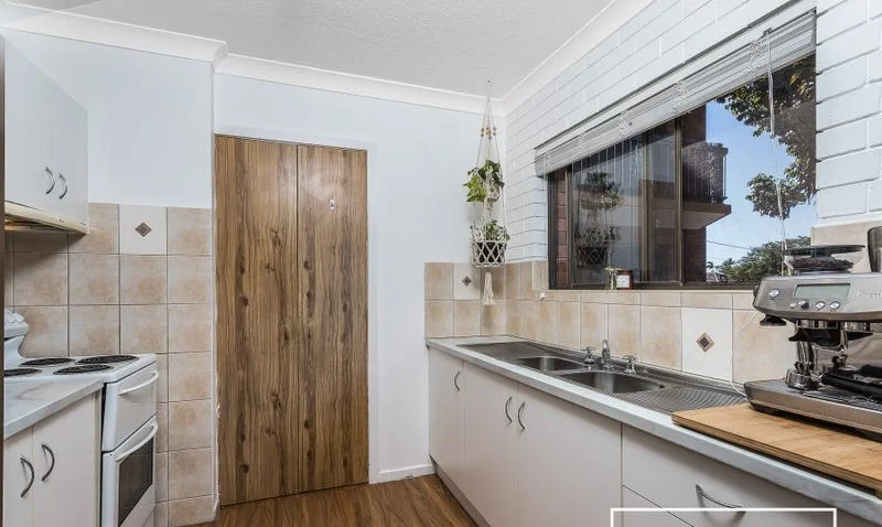 Additional image 2 of 2/59 Prince Edward Pd, Redcliffe QLD 4020