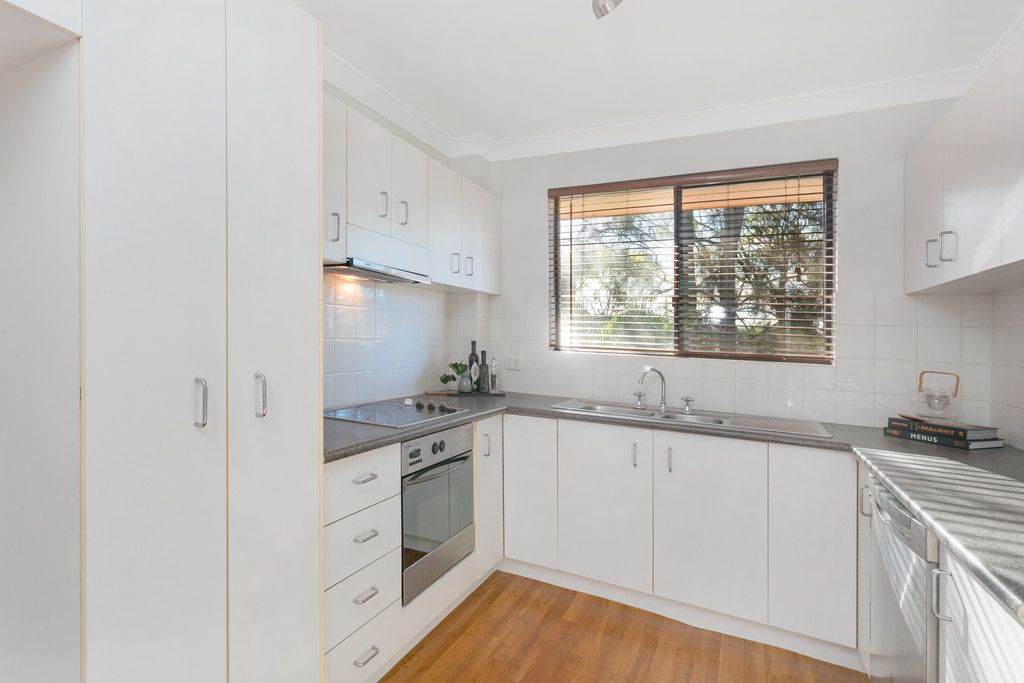 12/74 Howard Avenue, Dee Why NSW 2099, Image 2