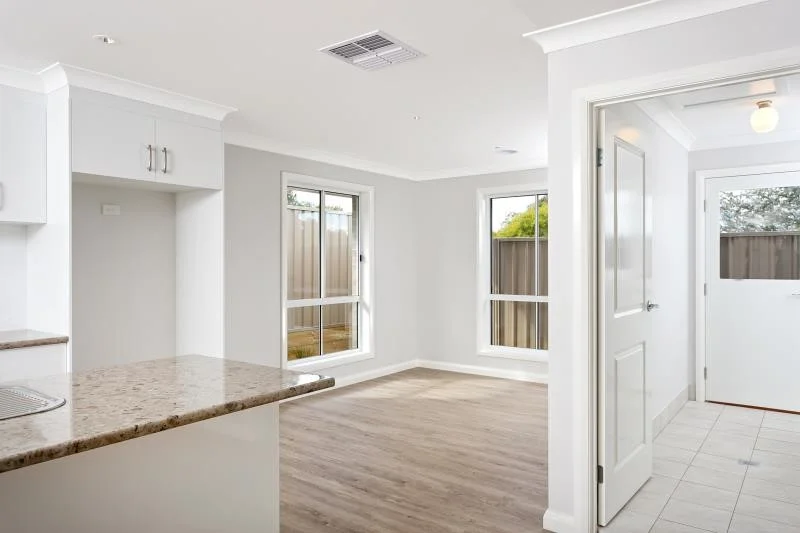 Additional image 2 of 1/42 Breasley Cres, Boorooma NSW 2650