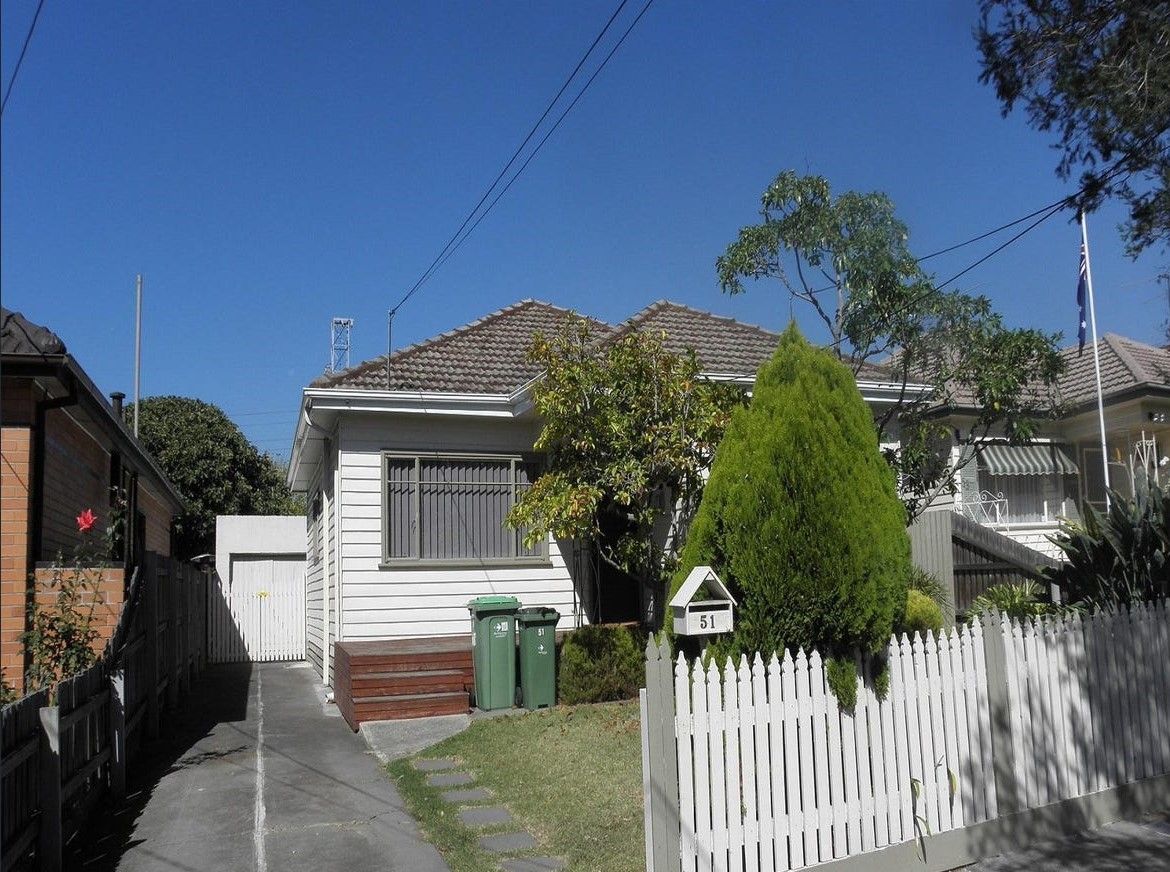 3 bedrooms House in 51 Benbow Street YARRAVILLE VIC, 3013