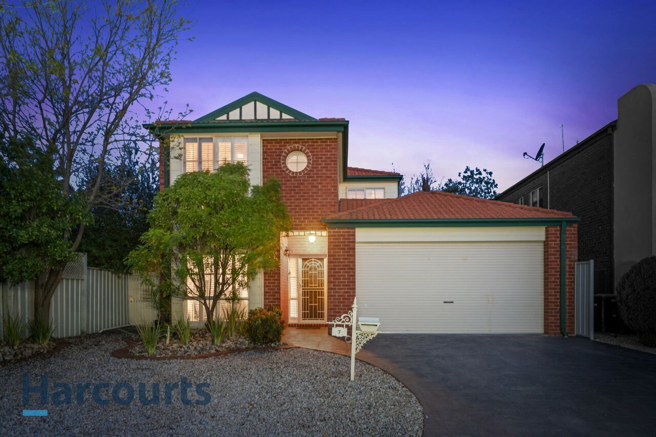 7 Daylesford Terrace, Caroline Springs VIC 3023, Image 0