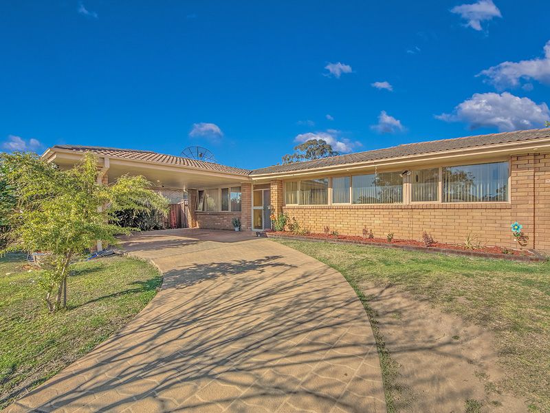 28 Elgata Crescent, Bradbury NSW 2560, Image 0