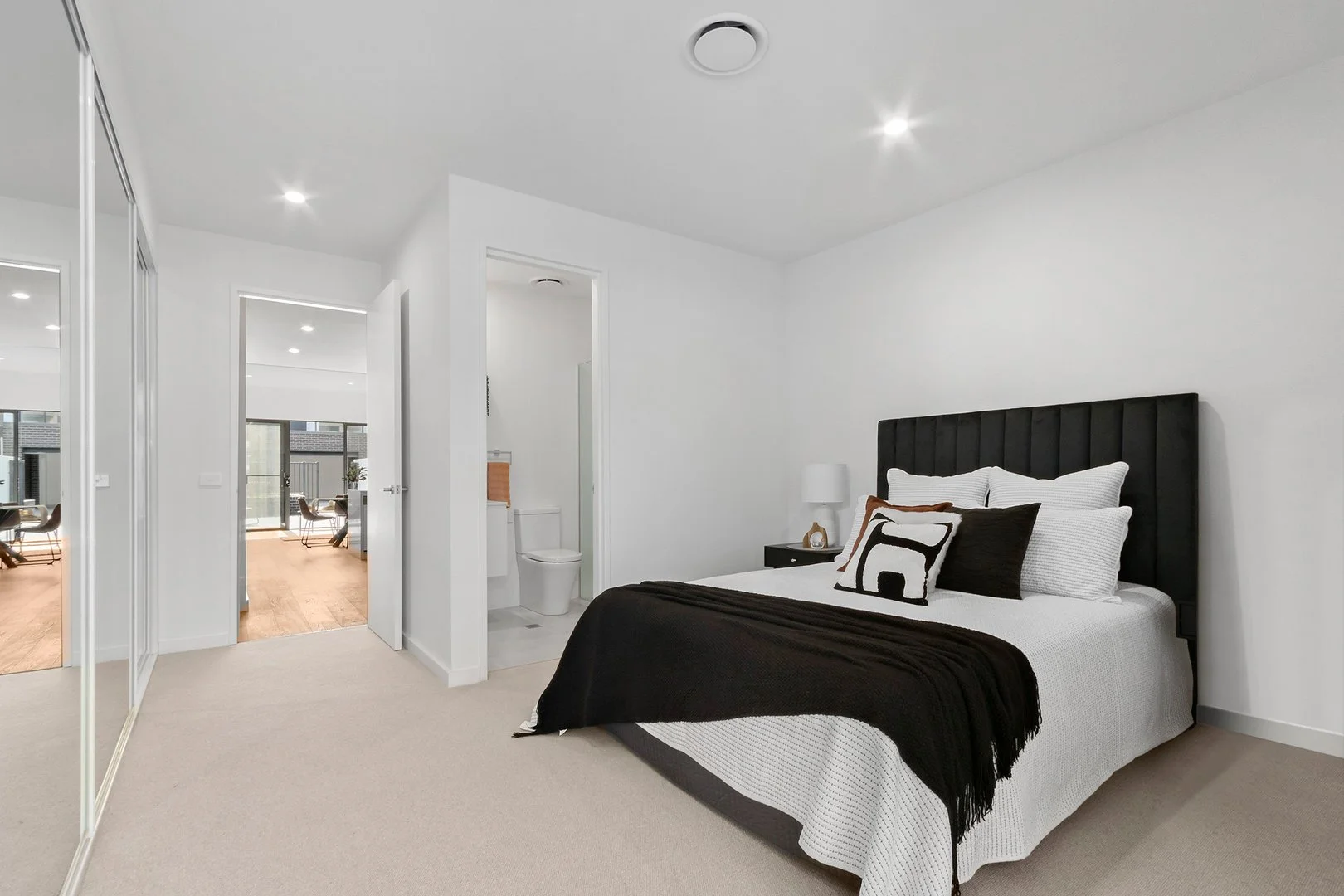 Additional image 8 of 20 Leahy Close, Narrabundah ACT 2604