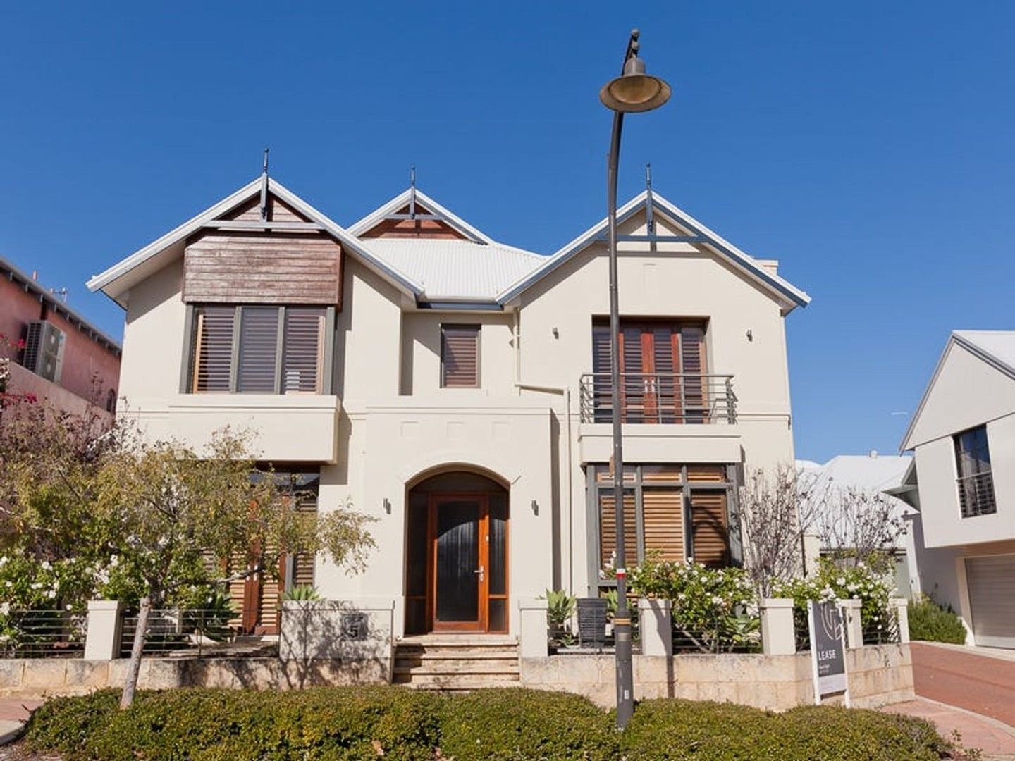 3 bedrooms House in 5 Allora Avenue SUBIACO WA, 6008