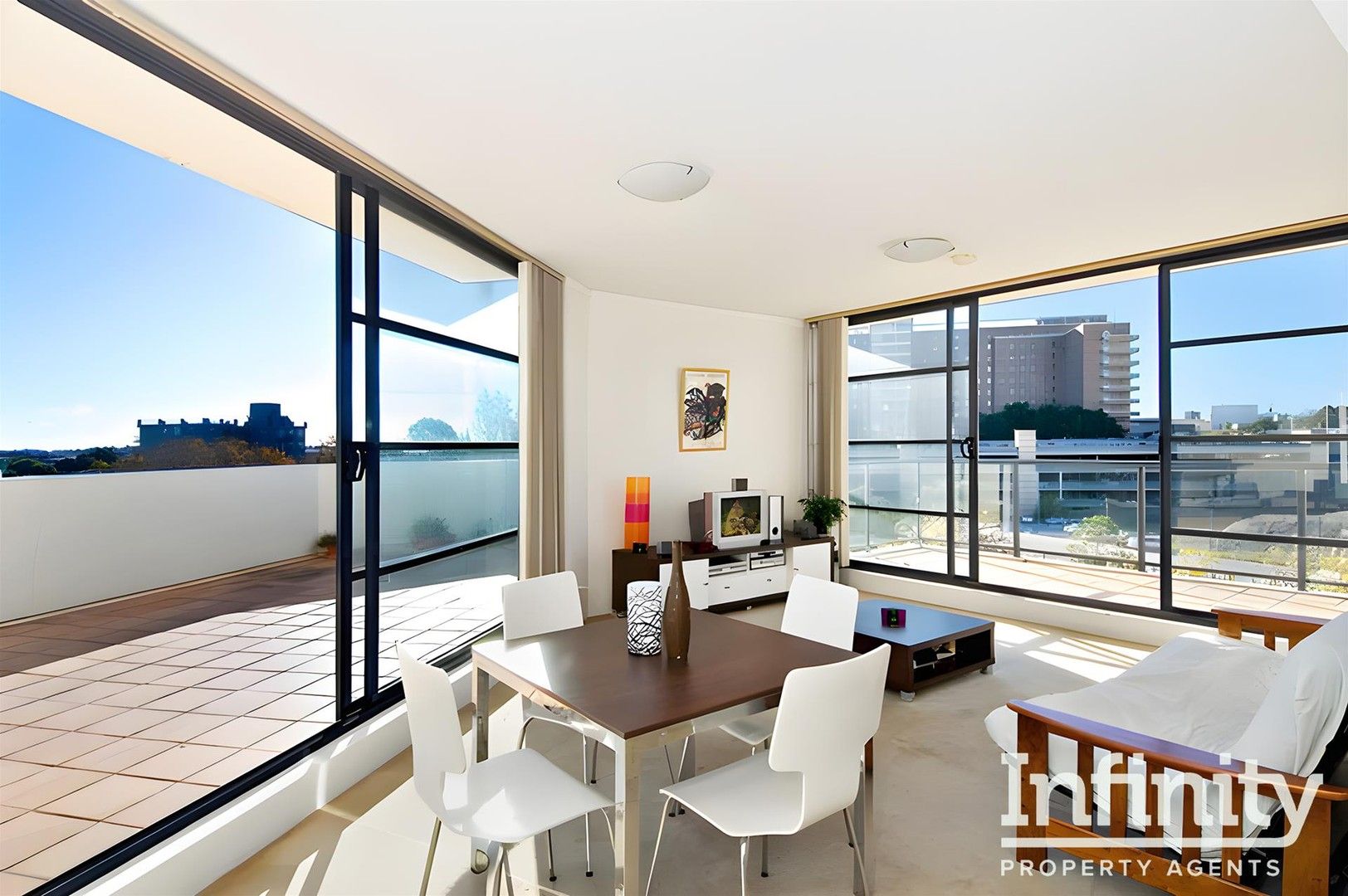 1 bedrooms Apartment / Unit / Flat in 405W/138 Carillon Avenue NEWTOWN NSW, 2042