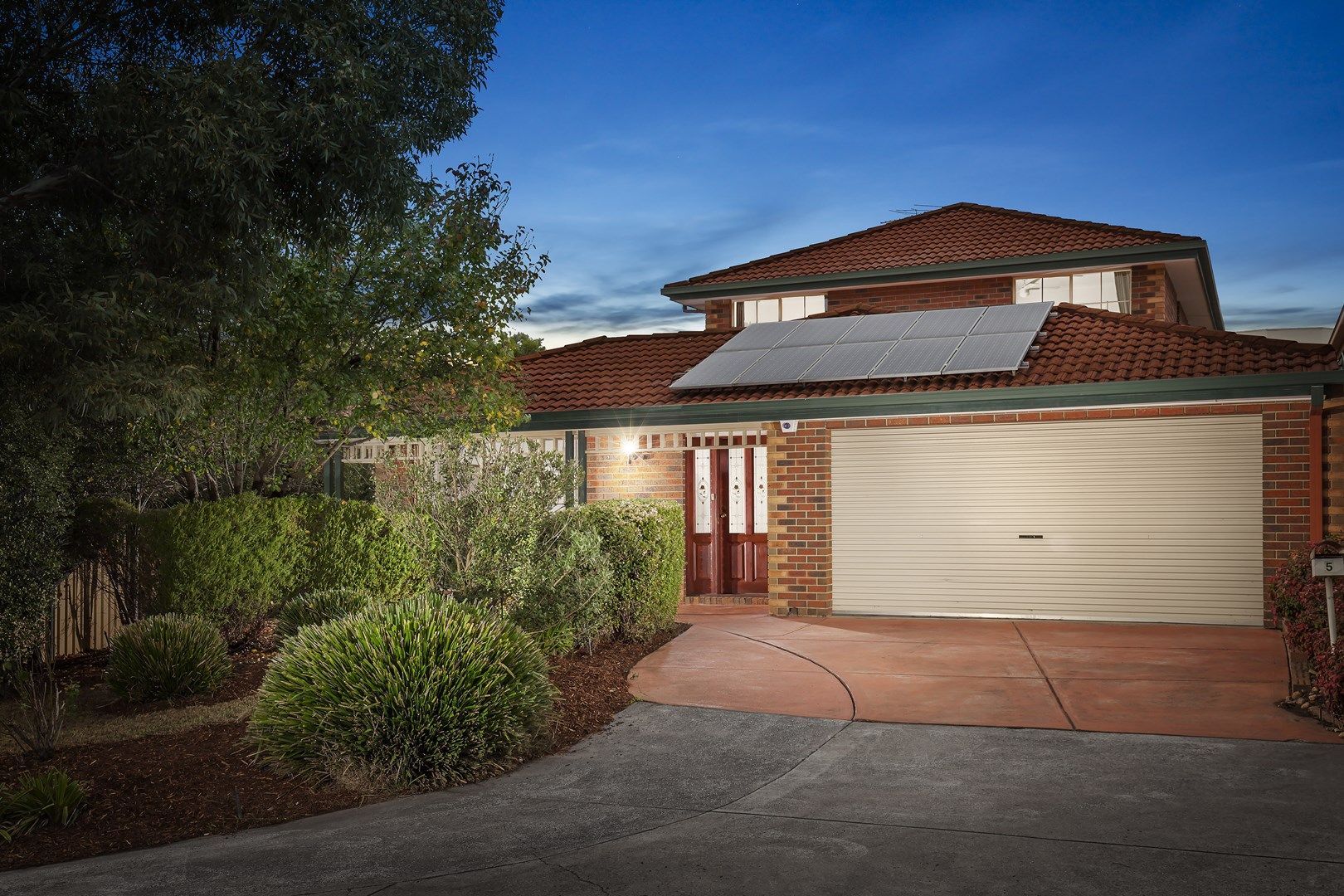 5 Inglewood Court, Mill Park VIC 3082, Image 0