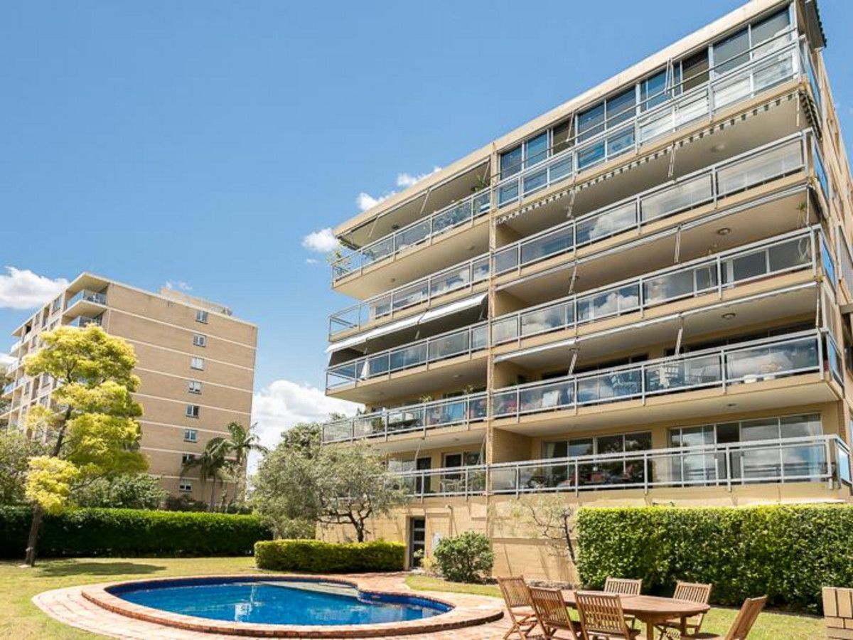 2 bedrooms Apartment / Unit / Flat in 3/108 Macquarie Street ST LUCIA QLD, 4067