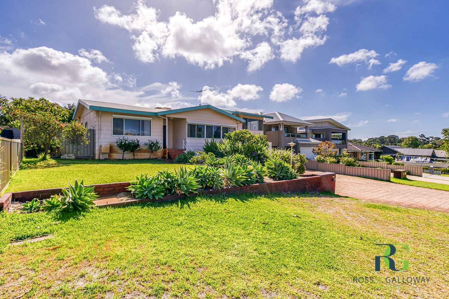 15 Joiner Street, Melville WA 6156, Image 2