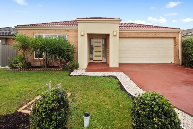 4 bedrooms House in 47 Stately Drive CRANBOURNE EAST VIC, 3977