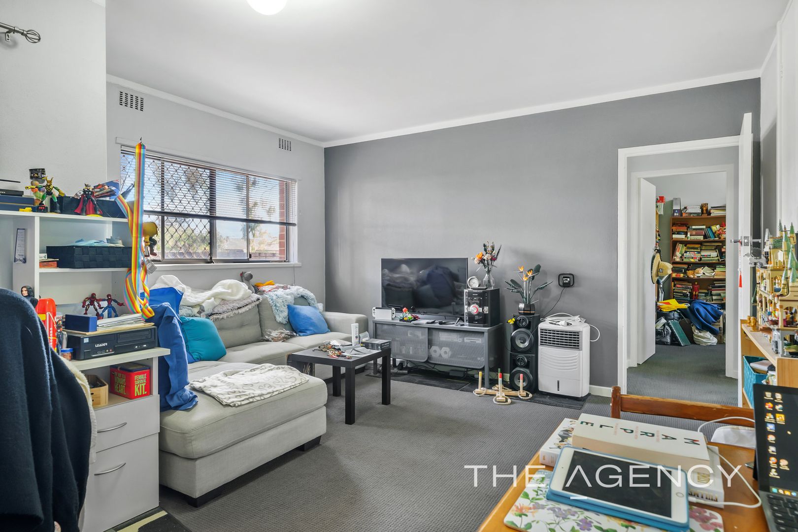 10/2 Benjamin Street, Armadale WA 6112, Image 2