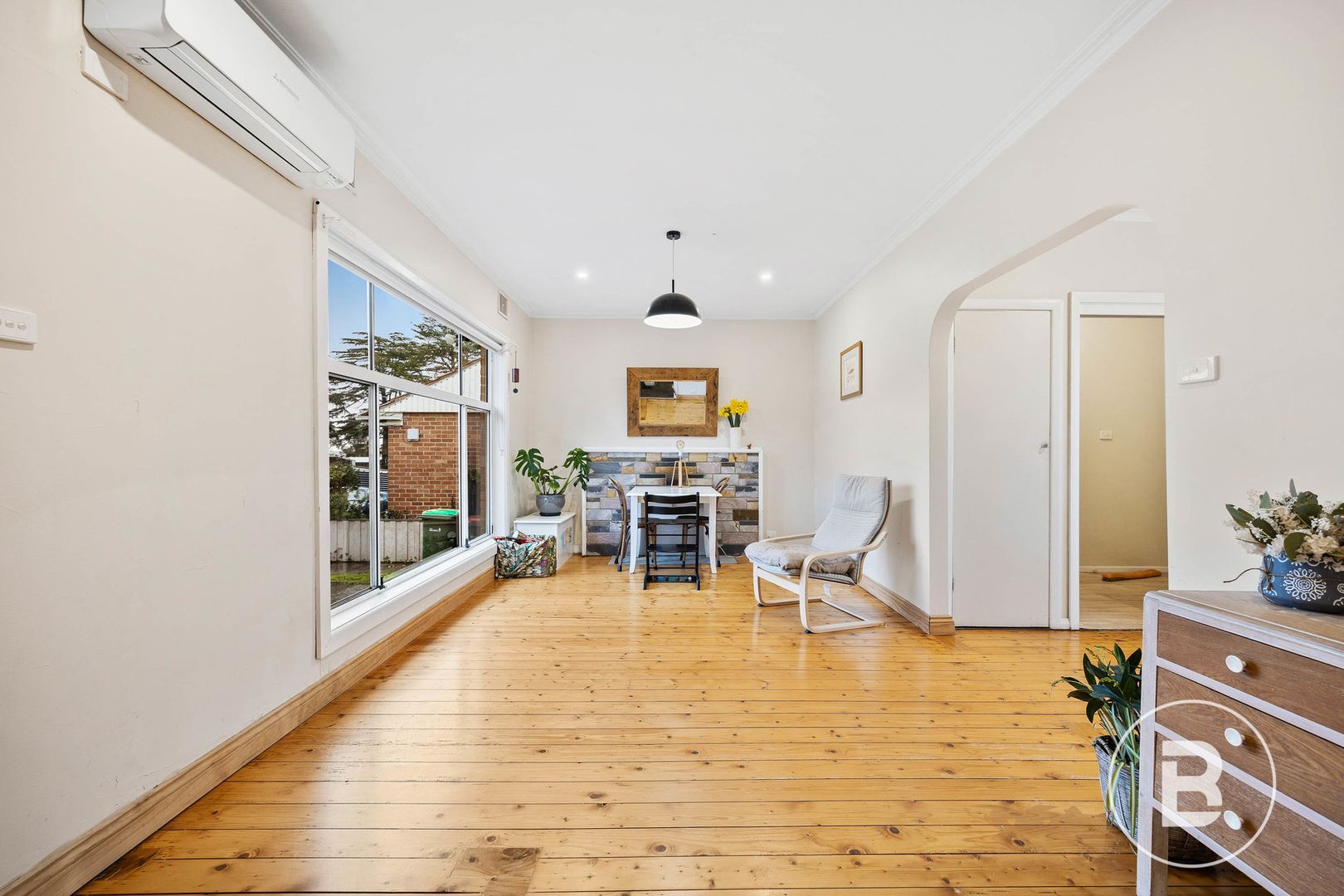 834 Laurie Street, Mount Pleasant VIC 3350, Image 2