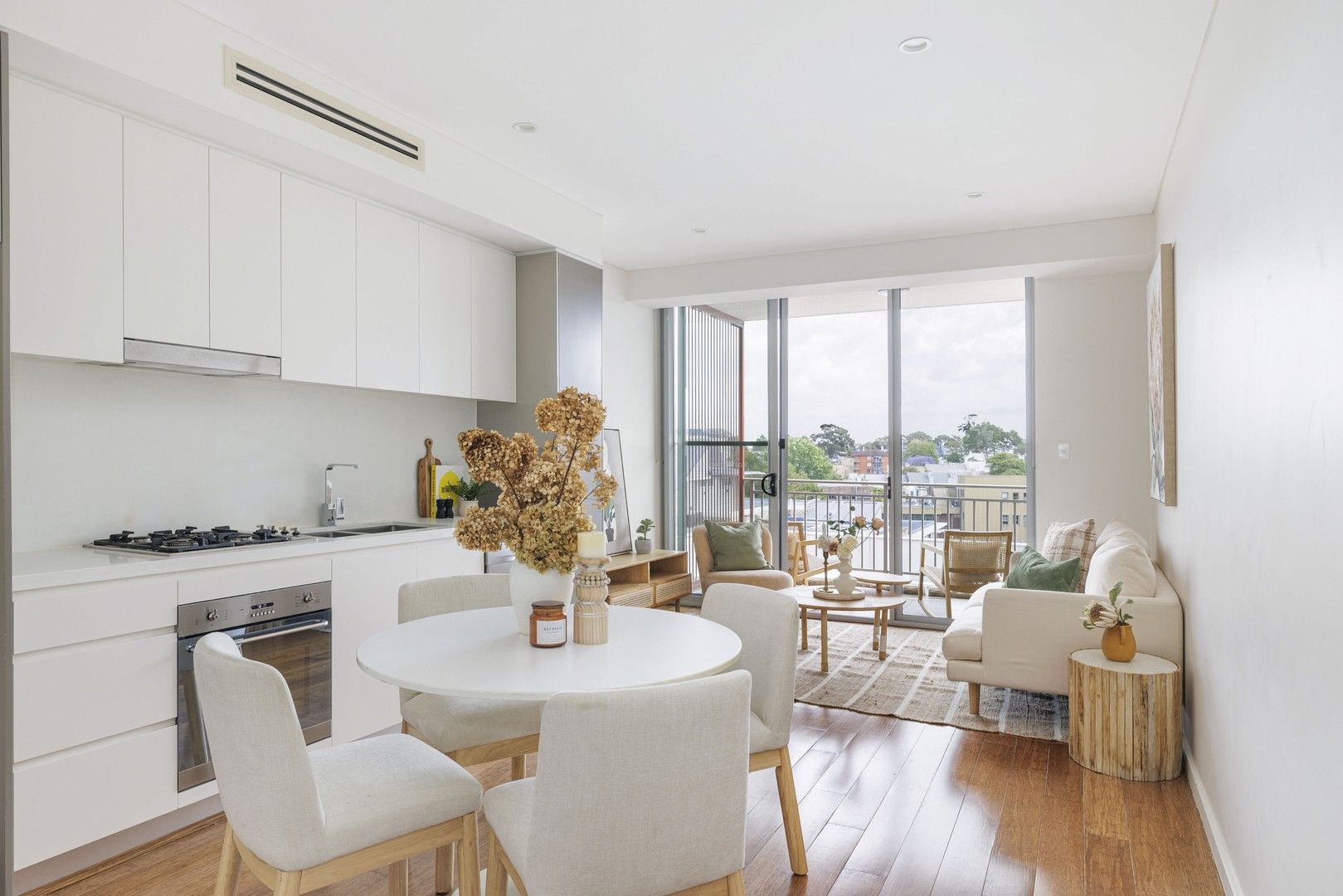 1 bedrooms Apartment / Unit / Flat in 16/72 Parramatta Road CAMPERDOWN NSW, 2050