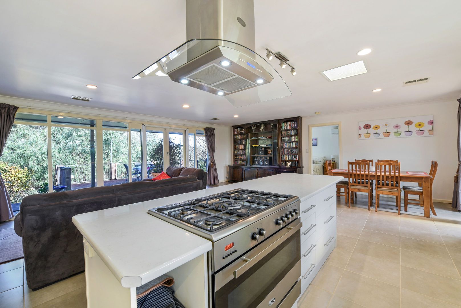 154 Upper Penneys Hill Rd, Onkaparinga Hills SA 5163, Image 1