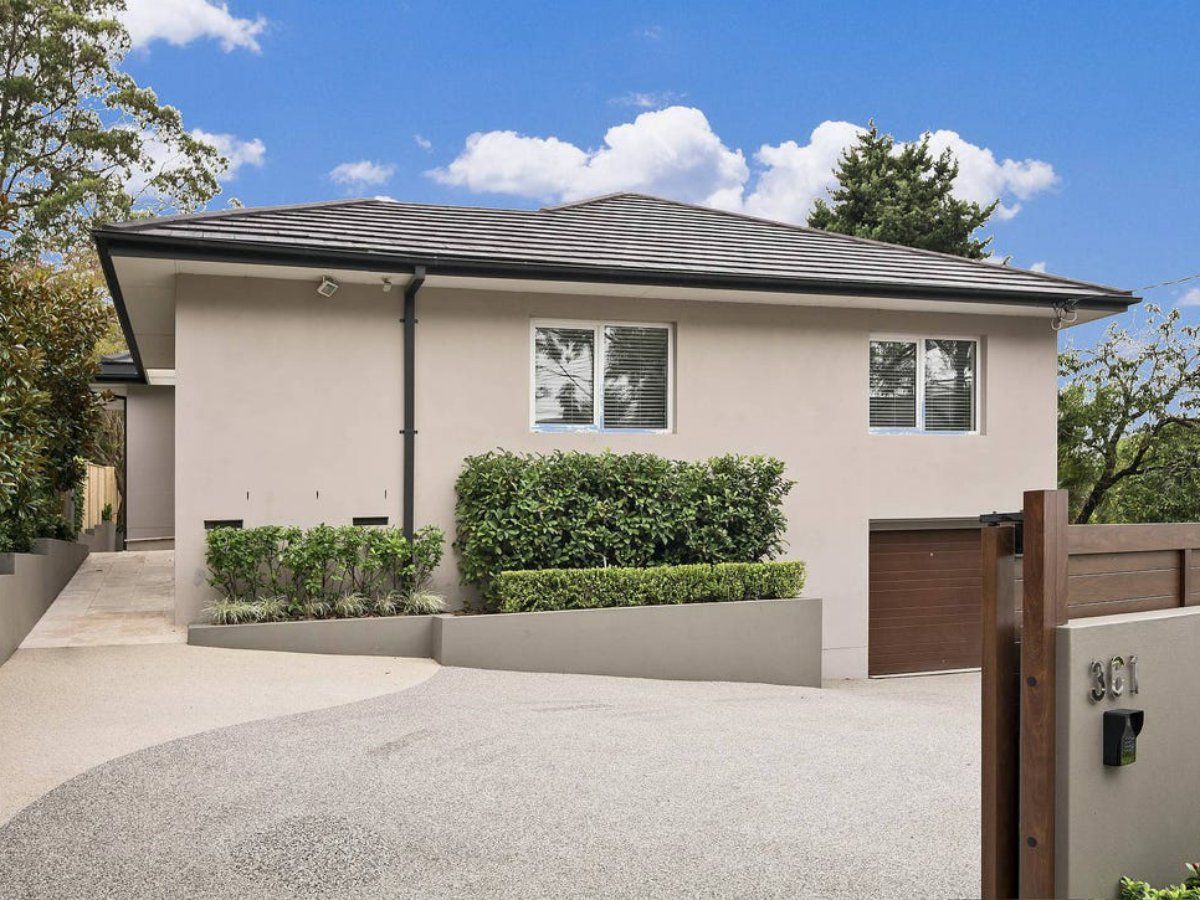 4 bedrooms House in 361 Eastern Valley Way CASTLE COVE NSW, 2069