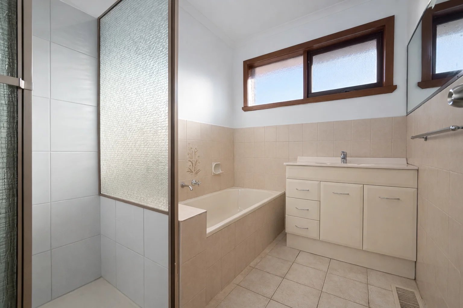 Additional image 8 of 4/27 Whitelaw Street, Reservoir VIC 3073