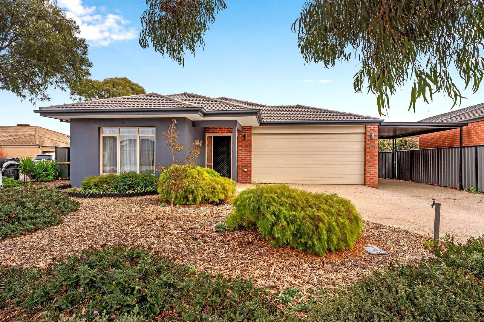 4 bedrooms House in 10 Loma Crt TARNEIT VIC, 3029