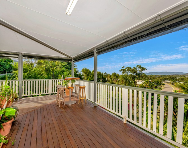 24 Minstrel Court, Bushland Beach QLD 4818