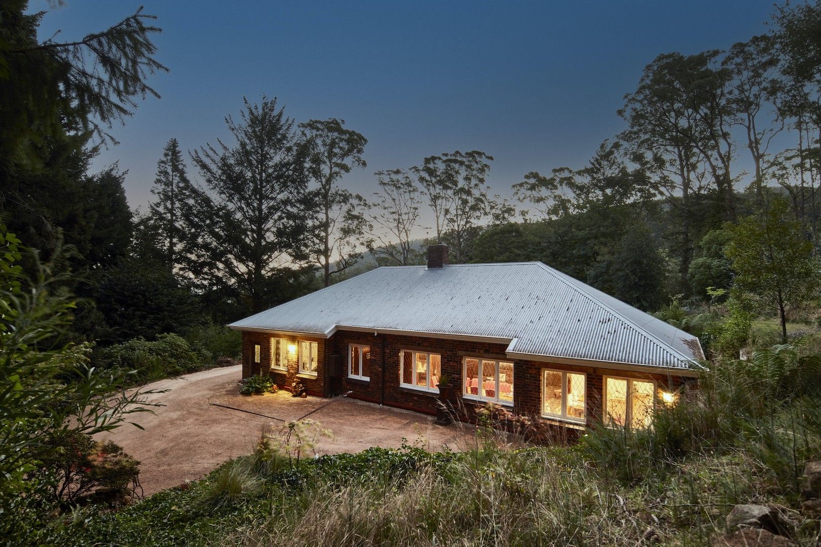 4 bedrooms House in 114 Devonshire Lane MOUNT MACEDON VIC, 3441