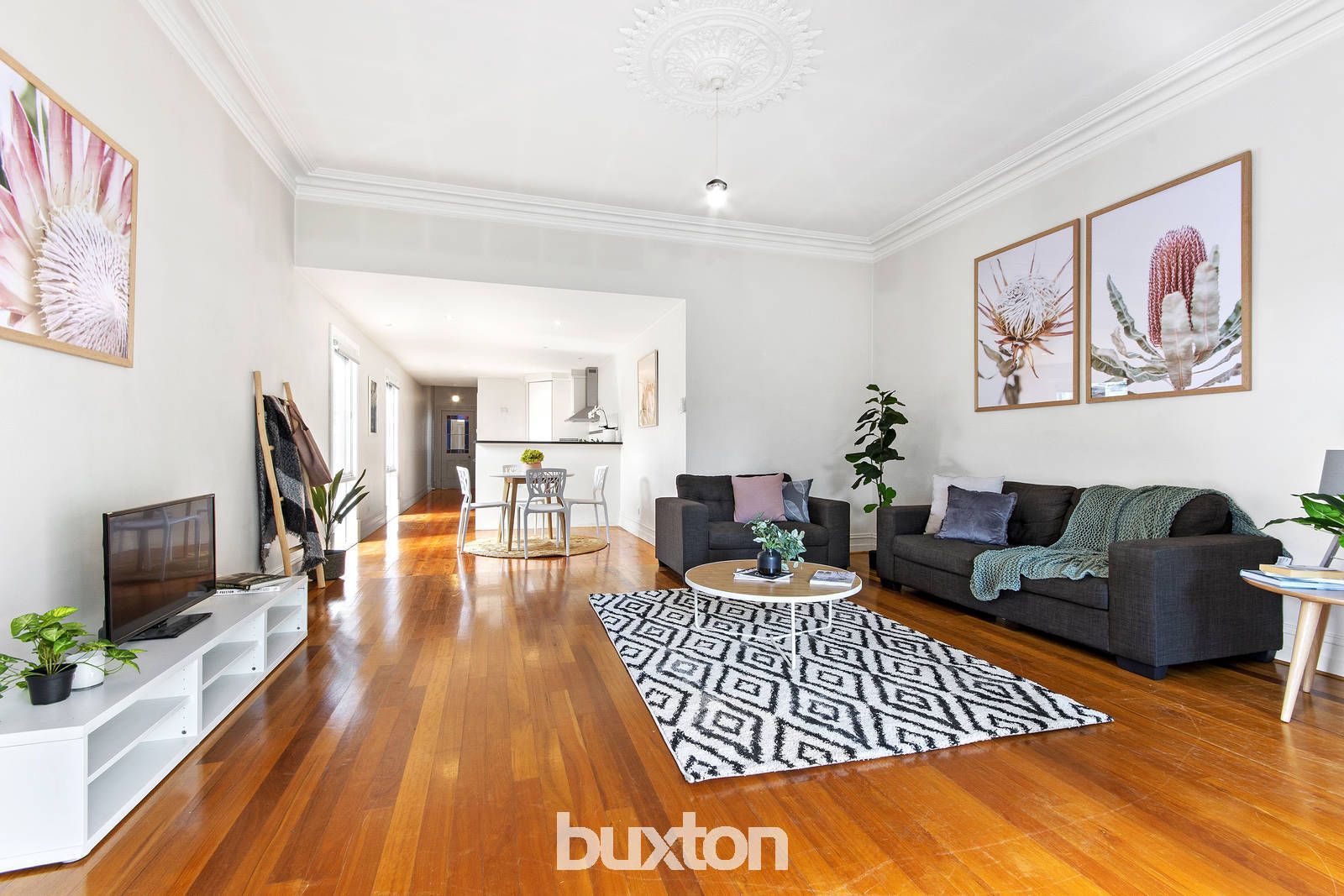 16 Russell Street, Newtown VIC 3220, Image 2