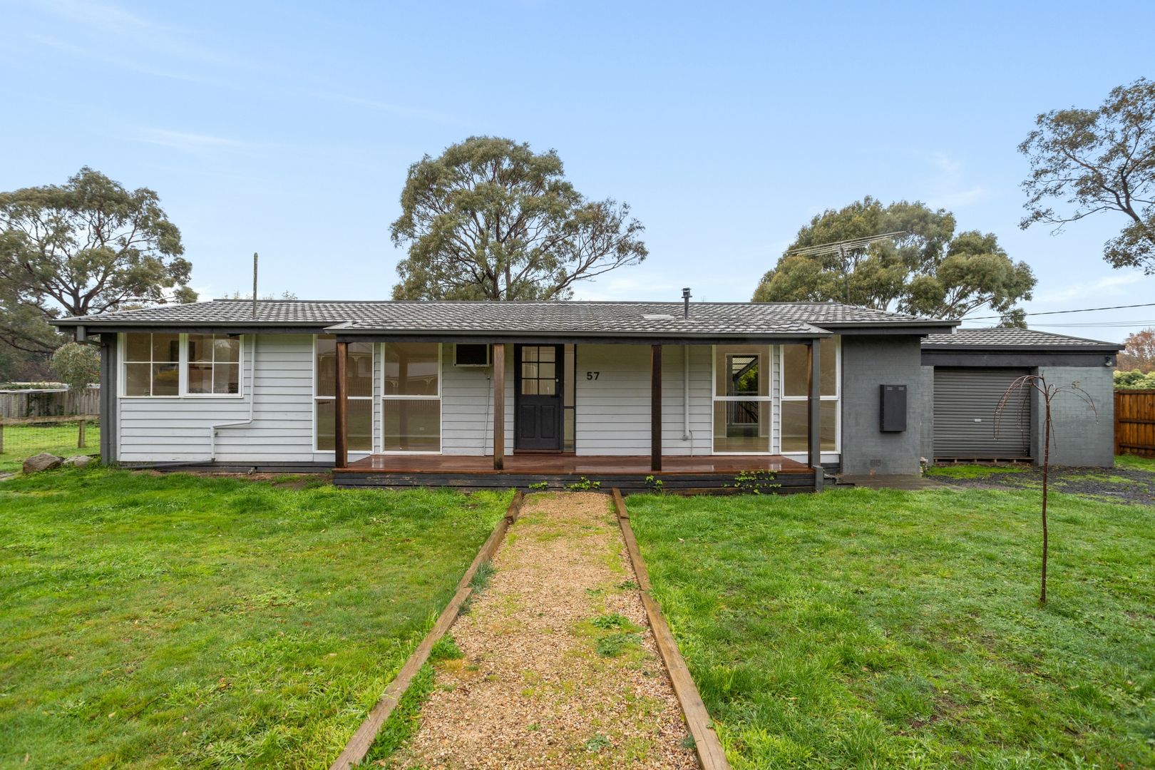 57 Metcalfe Drive, Romsey VIC 3434