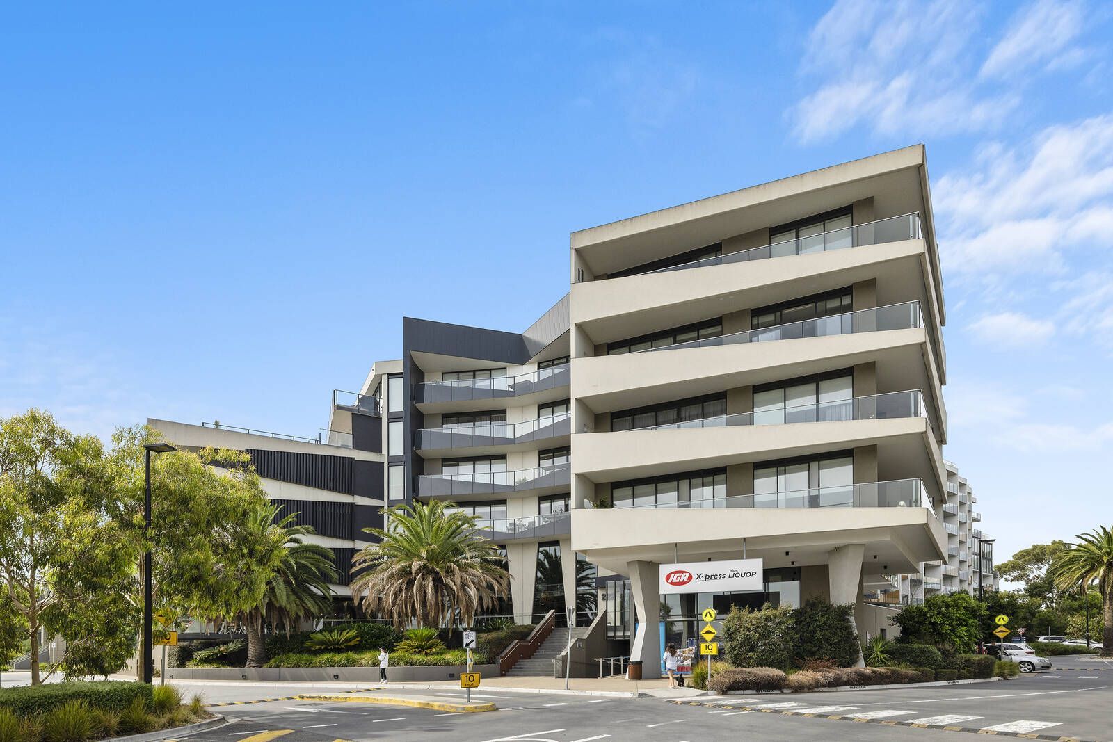 2 bedrooms Apartment / Unit / Flat in 118/222 Bay Road SANDRINGHAM VIC, 3191